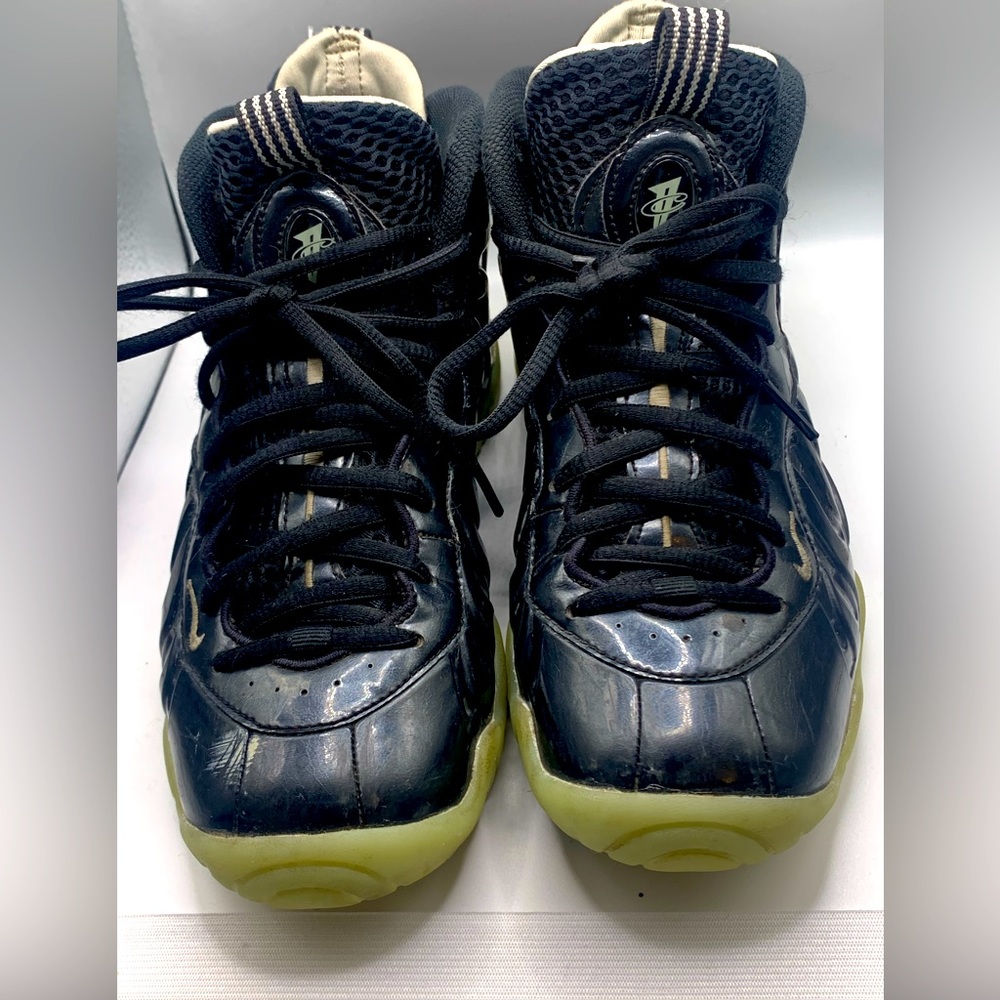 Size 5Y Nike Foam Posites